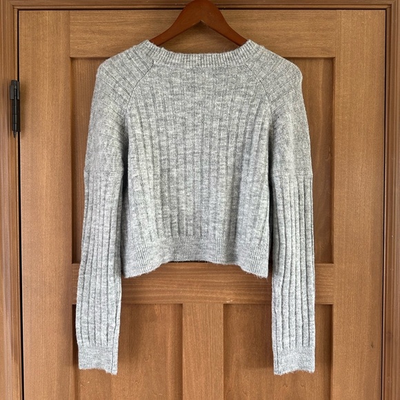 Cotton On Grey Knit Crewneck Pullover Long Sleeve Sweater Women’s size Small​ - Picture 7 of 9